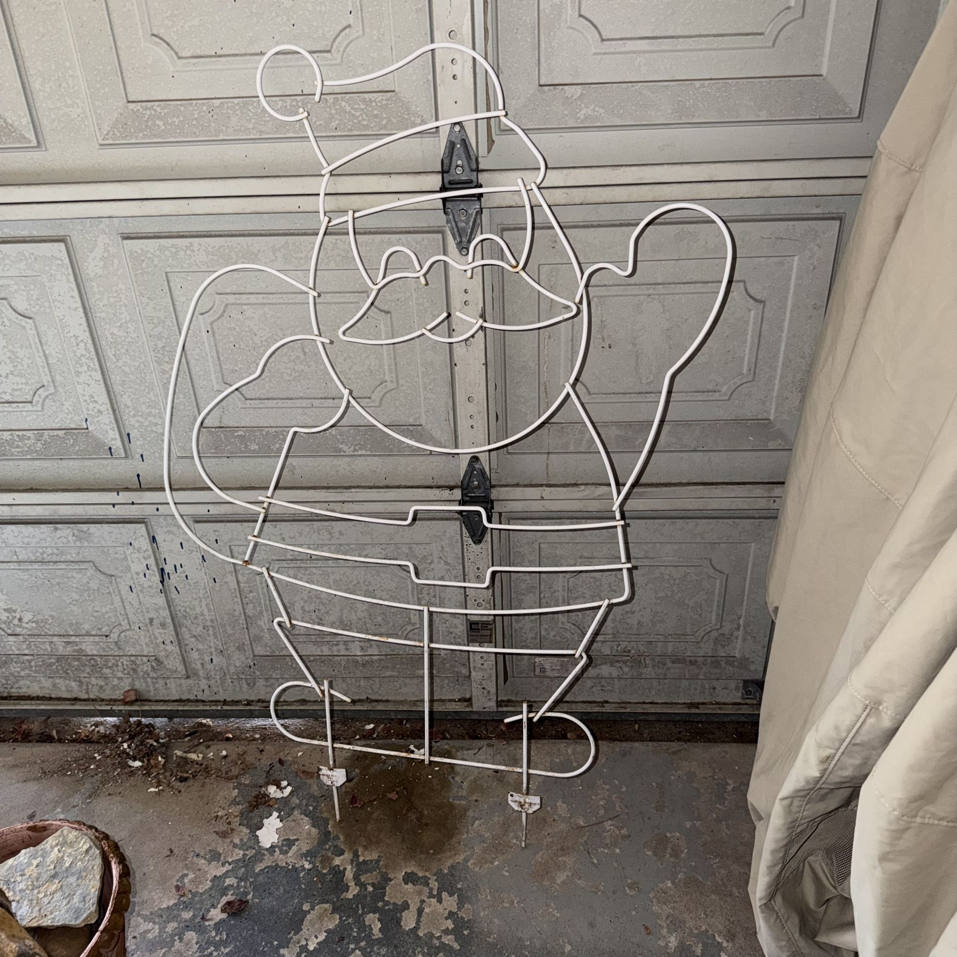 Santa Wire Frame Decoration