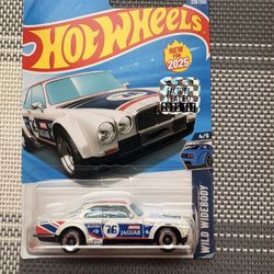 Hot Wheels Jaguar XJ-S: Wild Widebody