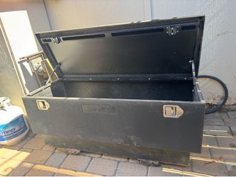 Toolbox for truck