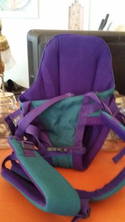 Fully adjustable LL Bean teal & purple back pack for baby/toddler
