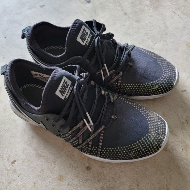 Woman's Nike Faze Training Shoes Size 10