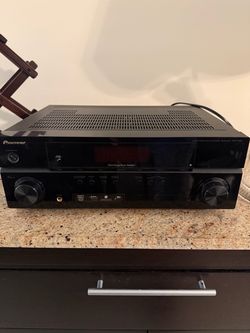 Pioneer stereo with speakers