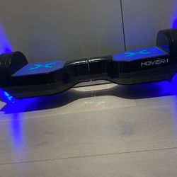 SUPER COOL HOVERBOARD WITH CHARGER 