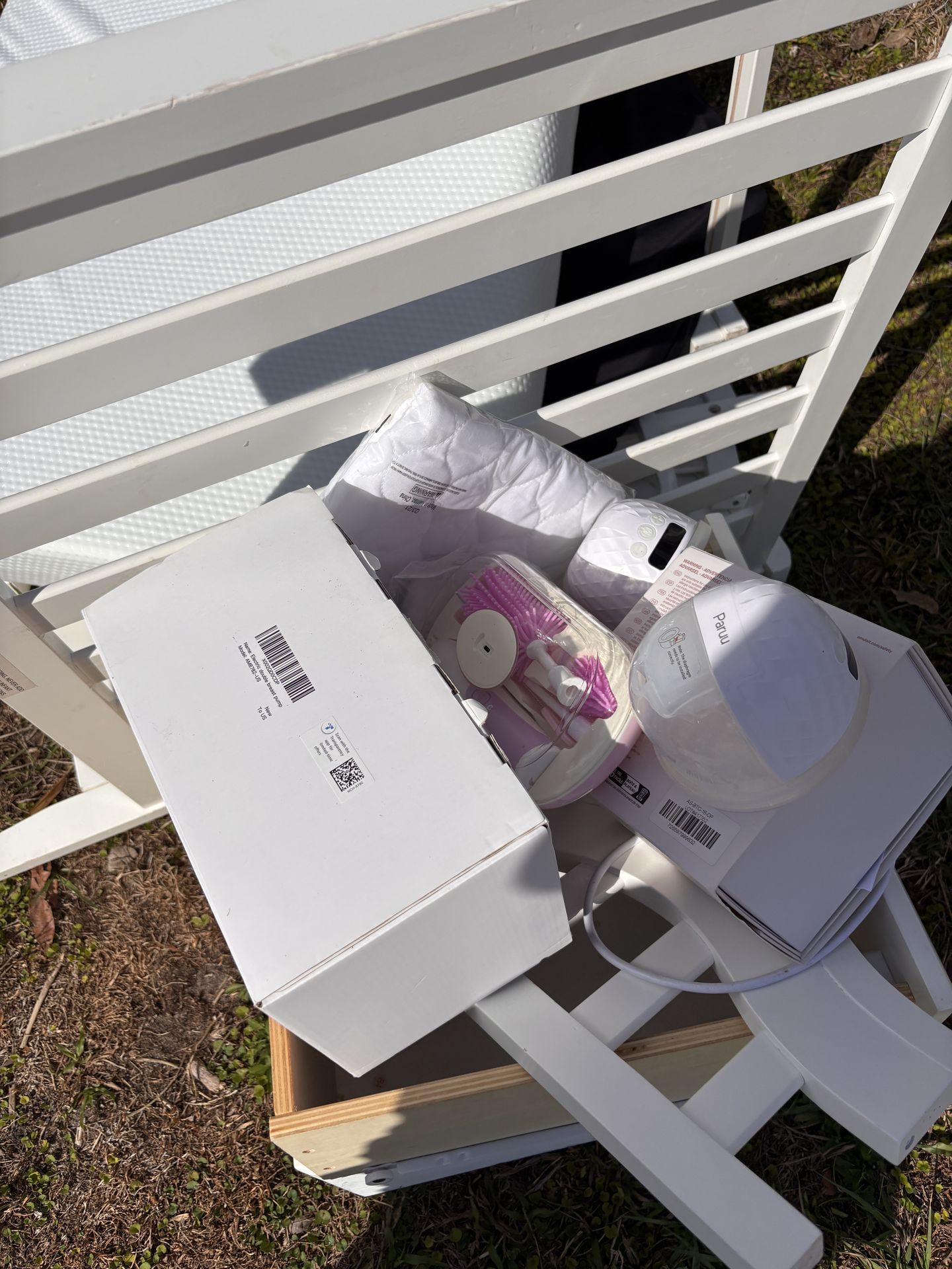 Free baby stuff, crib, mattress and more