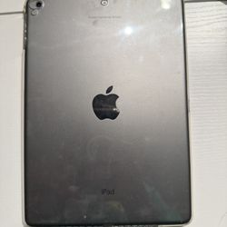 iPad Air – 16GB – Great Working Condition