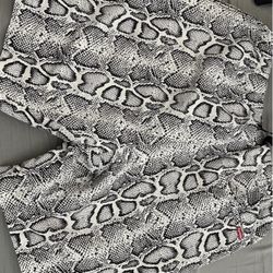 Authentic Supreme Black White Snake Print Shorts Men’s 36