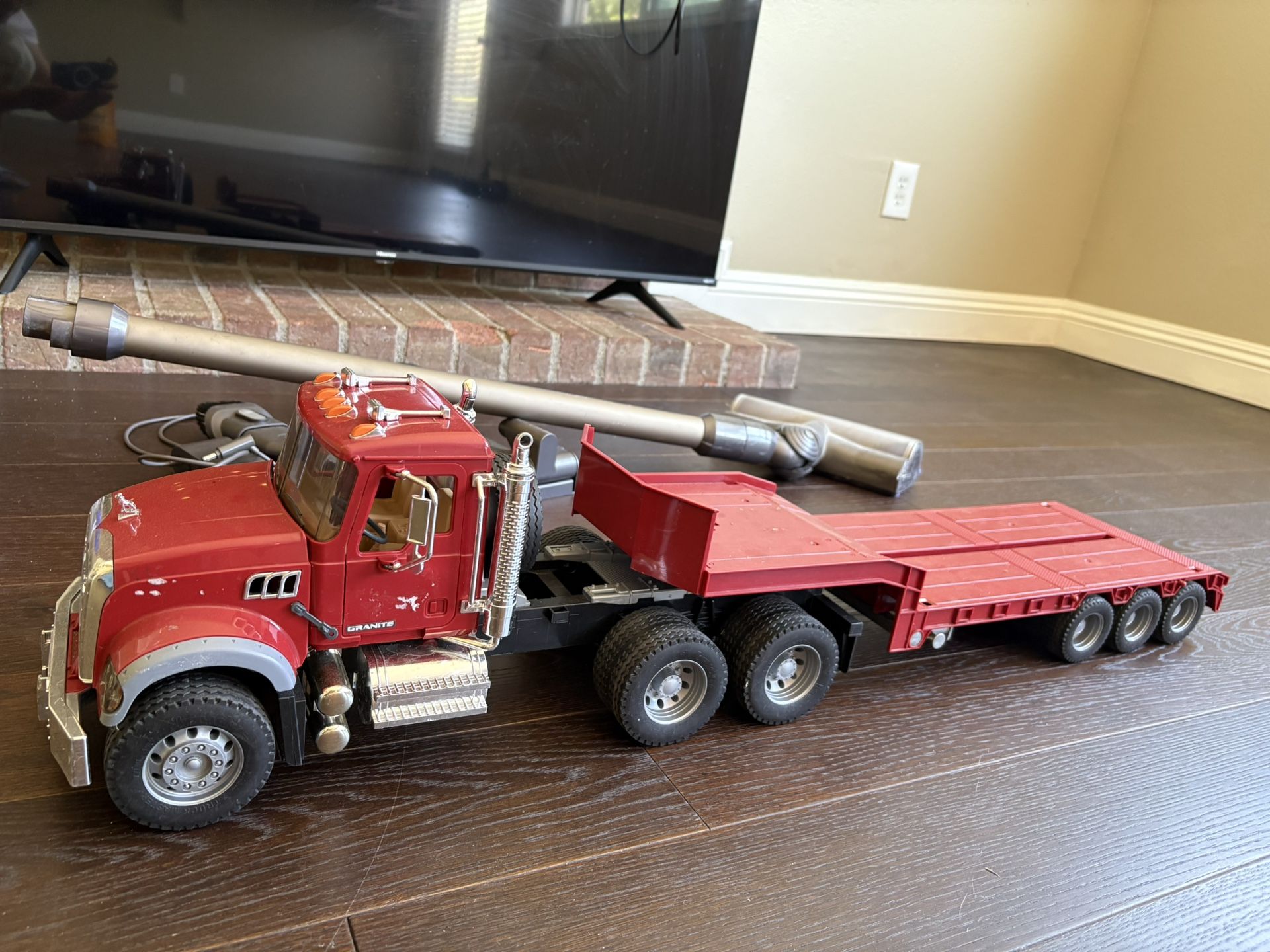 Toy truck