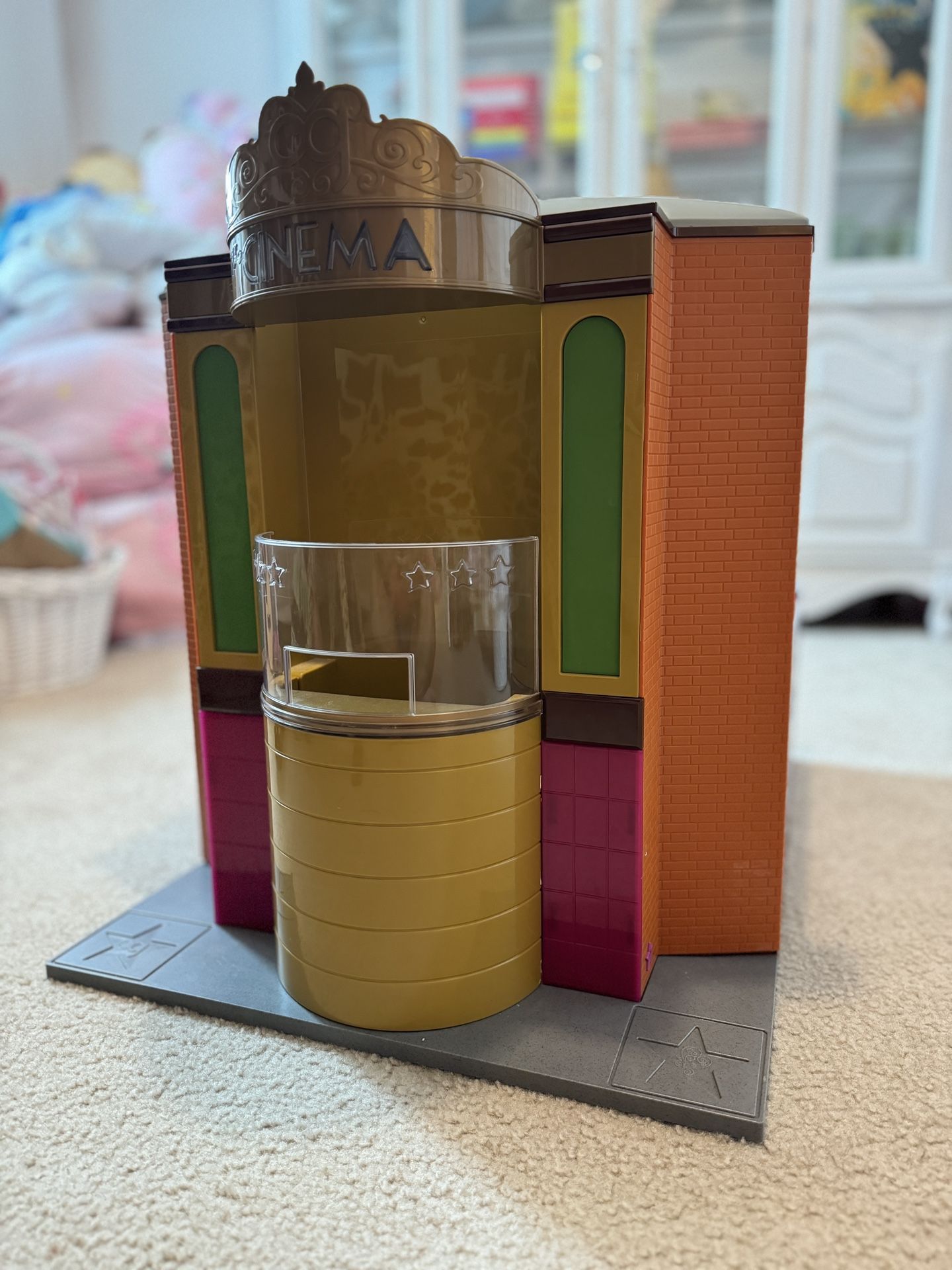 Our Generation Dolls - Movie Theater Set - Excellent Condition