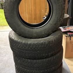 Set of 4 Goodyear Wrangler AT/S P265/70R17 Tires