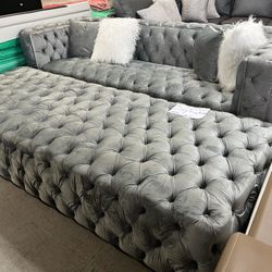 Limited Time Sale 2-pc Luxury Living Room Set