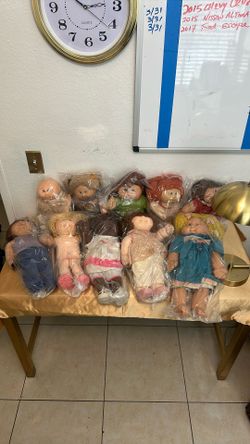Cabbage Patch Dolls Lot