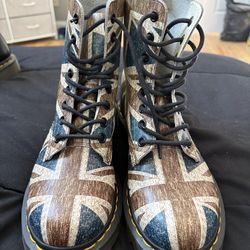Dr Martens Union Jack Women’s 6 - Kids 4
