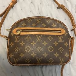 Louis Vuitton Shoulder Bag