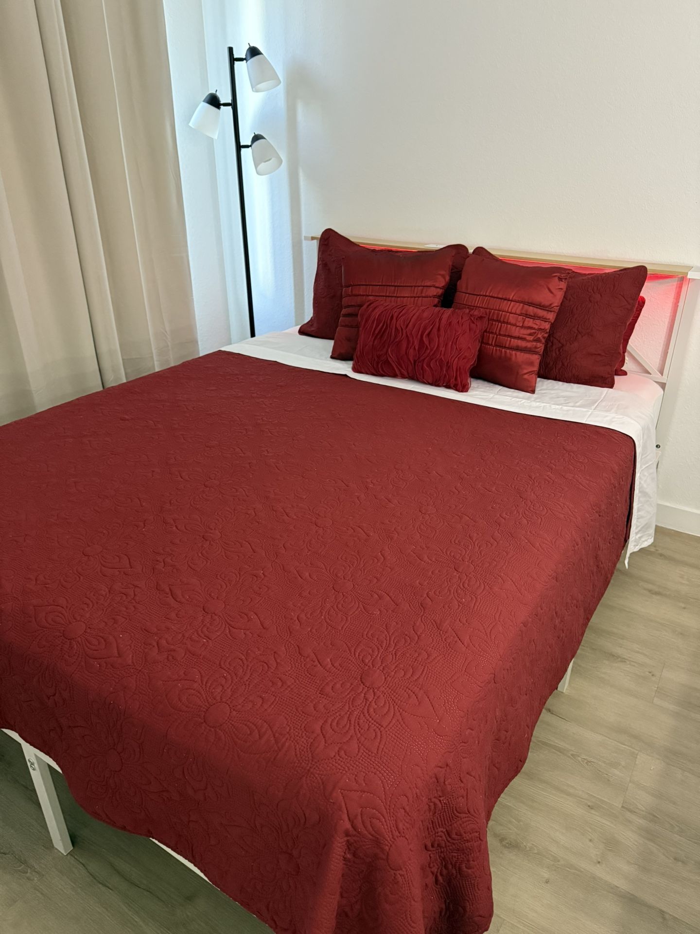 Queen Size Bed with LED Lights and Charging Station, mattress and 6 drawer dresser with mirror