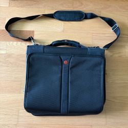 Wenger (SwissGear) Zippered Binder Padfolio / Organizer