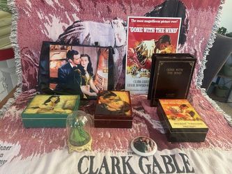 Lot of Gone with the Wind Music Boxes + Collectibles