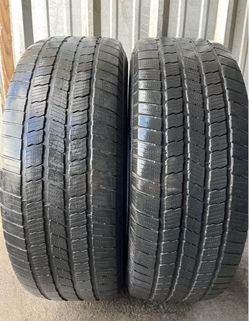 2 tires 275 60 20 Michelin LTX