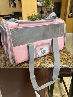 Pet carrier