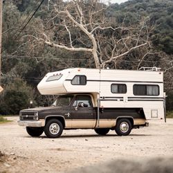 1990 Cascade Truck Camper