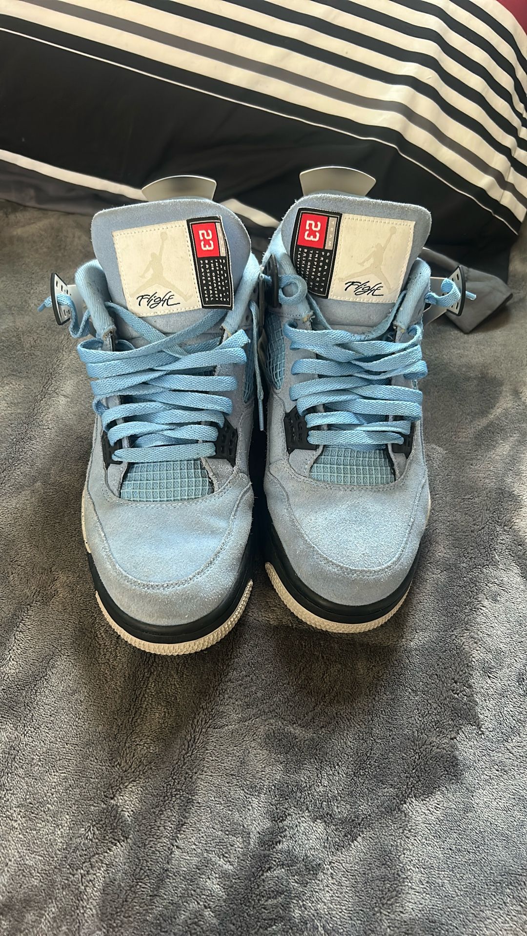 Jordan 4 UNC