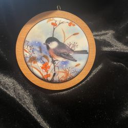 Hallmark Holiday Wildlife 2nd Black Capped Chickadee Christmas Tree Ornament