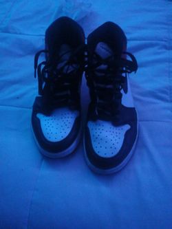 Air Jordan 1 High OG “Black Toe/Chicago” — lightly used, no box.