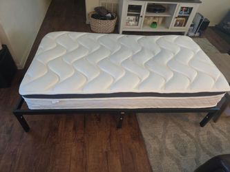 TWO! Twim mattresses with platforms
