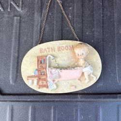 Vintage Bathroom Wall Decor