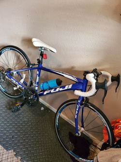 Fuji kids road bike