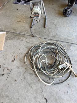 Wagner twin stroke piston pump 38 hp .23 gallons per minute sprayer with line and spray gun 25 foot of line works like new Wagner twin stroke piston p