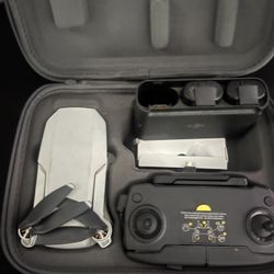 DJI Mini Fly More Bundle 3 Batteries And On The Go Charger.