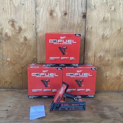 Milwaukee 15ga Finish Nailer (Tool Only) Model 2839-20