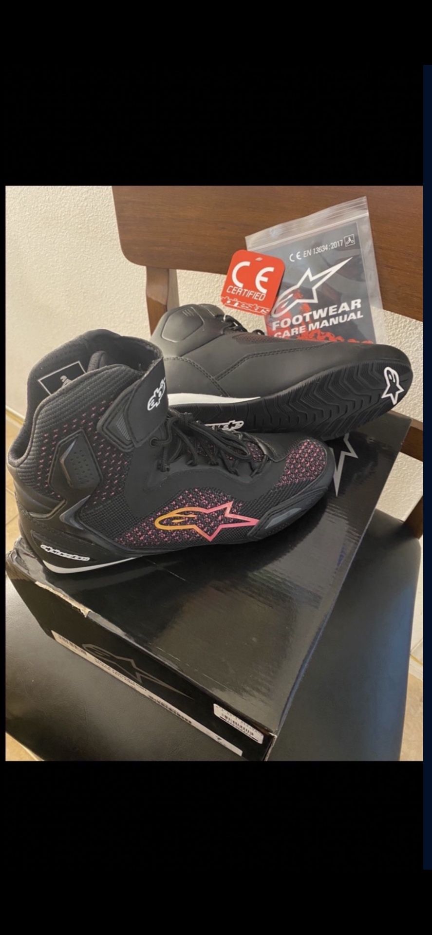 $165 FIRM PRICE!! New Alpinestars Women Boots