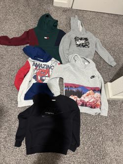 Boys Size 6 and Size 7 Sweat Shirts