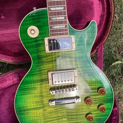 Gibson Custom Shop Modern Les Paul. W/ COA Case Case Candy