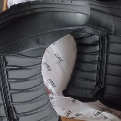 Totes Women's Boots Size 9W New