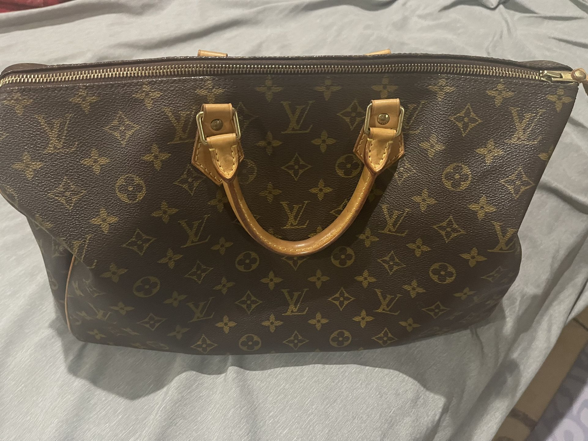 Louis Vuitton Speedy 40