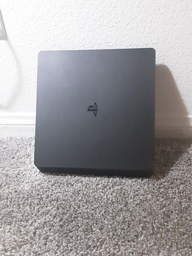 Ps4 Pro 1tb Hdr PlayStation With Control And HDM And The Plug In.