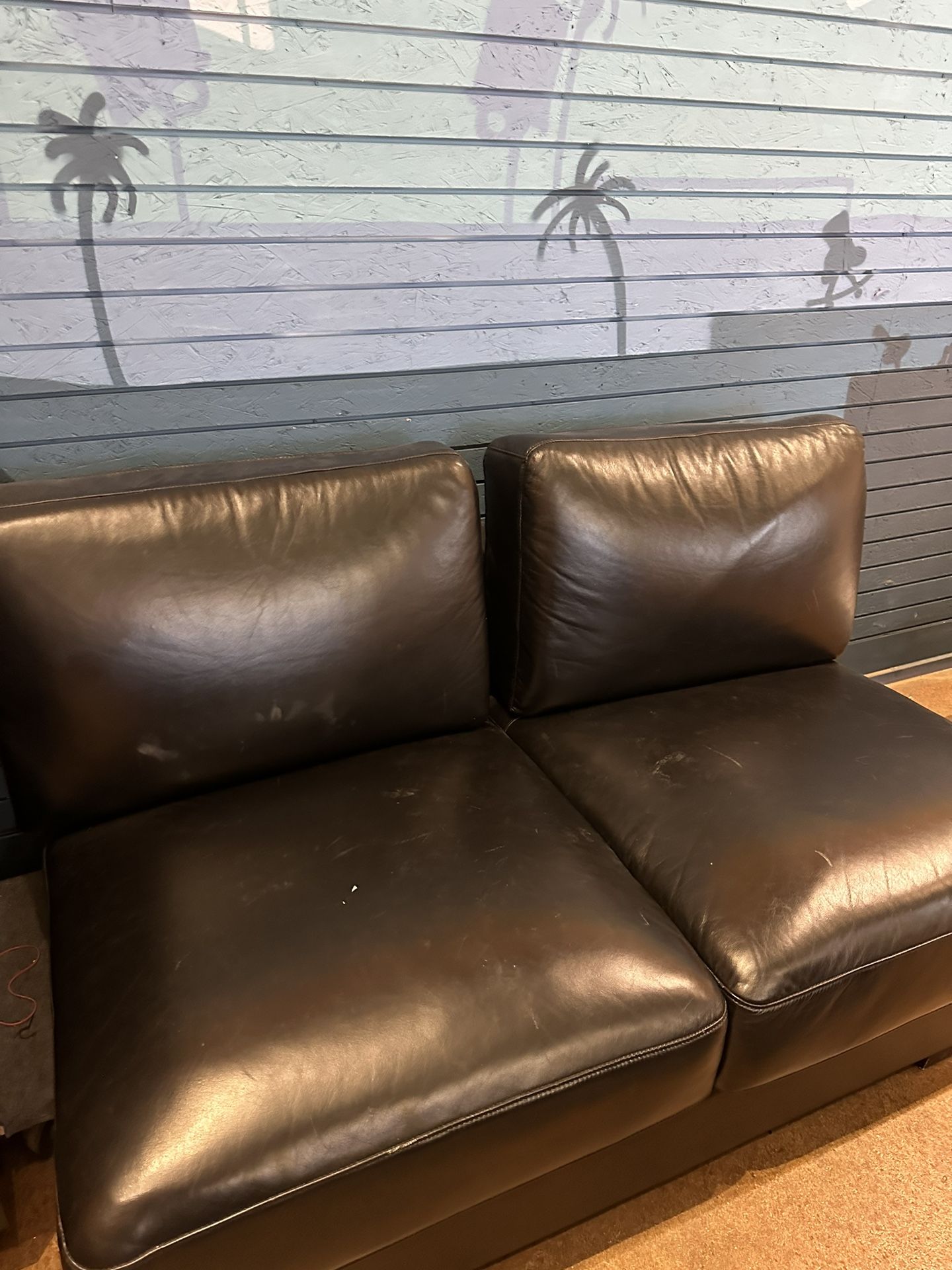 Free Sofa 54’