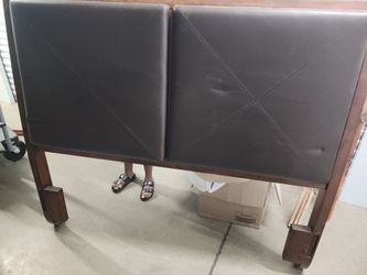 Wood sleigh bed queen size