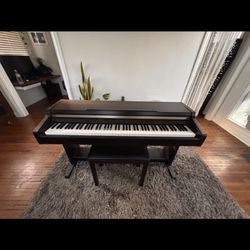 Yamaha Clavinova CLP Electric Piano