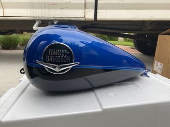 Road king gas tank is
