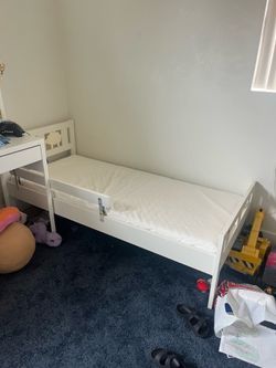 Toddlers bed