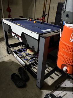 Entertainment table