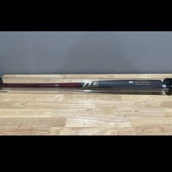 Adeiny Hechavarria Game Used Baseball Bat (Cracked) Two Tone Marucci CB15-LDM