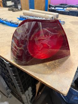 tail light 2000-04 impala
