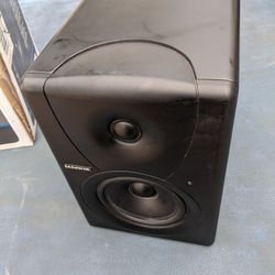 Mackie Studio Monitor