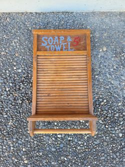Free Bathroom decor hanger