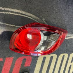 2013-2016 Mazda Cx-5 RH tail Light