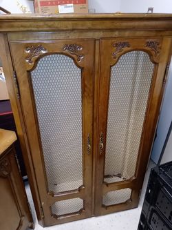 Cabinet for sale 2 pieces